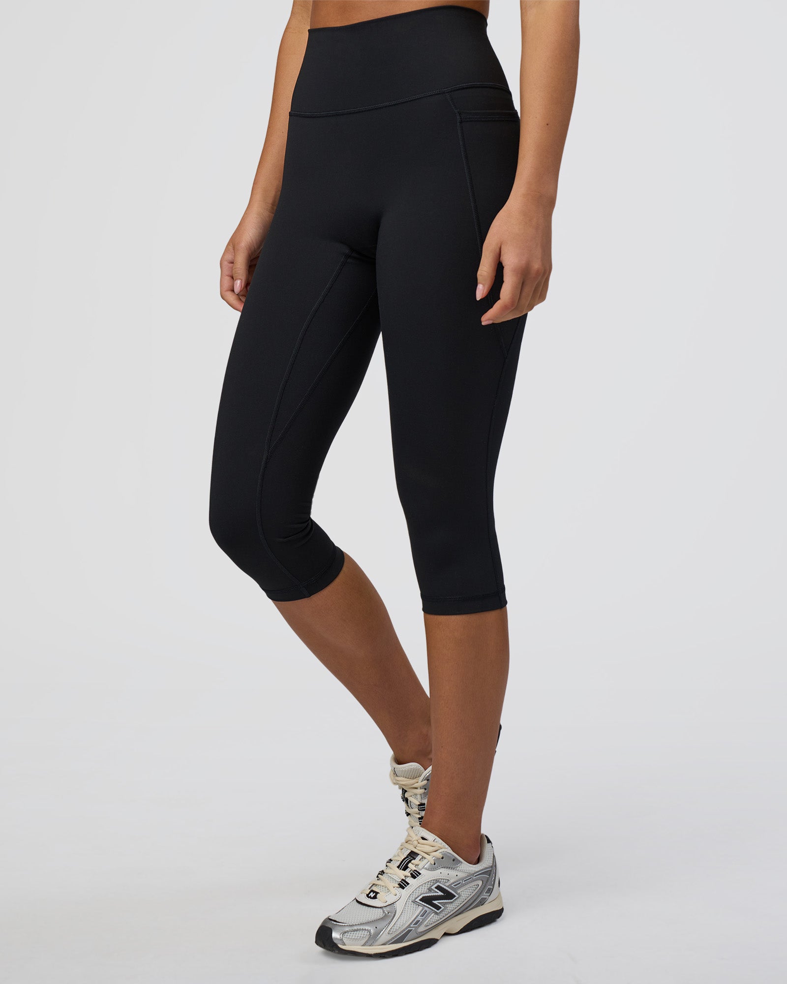 Fusion Ultra High-Rise 3/4 Legging Pockets - Black | LSKD – LSKD US