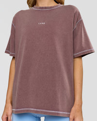 Woman wearing Go-To Contrast Oversized Heavyweight FLXCotton Tee - Cocoa Powder Washed-White | Model:Leilani | Size:XS | Thumbnail Index: 4