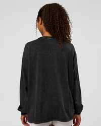 Woman wearing Go-To Long Sleeve FLXCotton Oversized Tee - Black Washed-White | Model:Jordan | SIze:XS