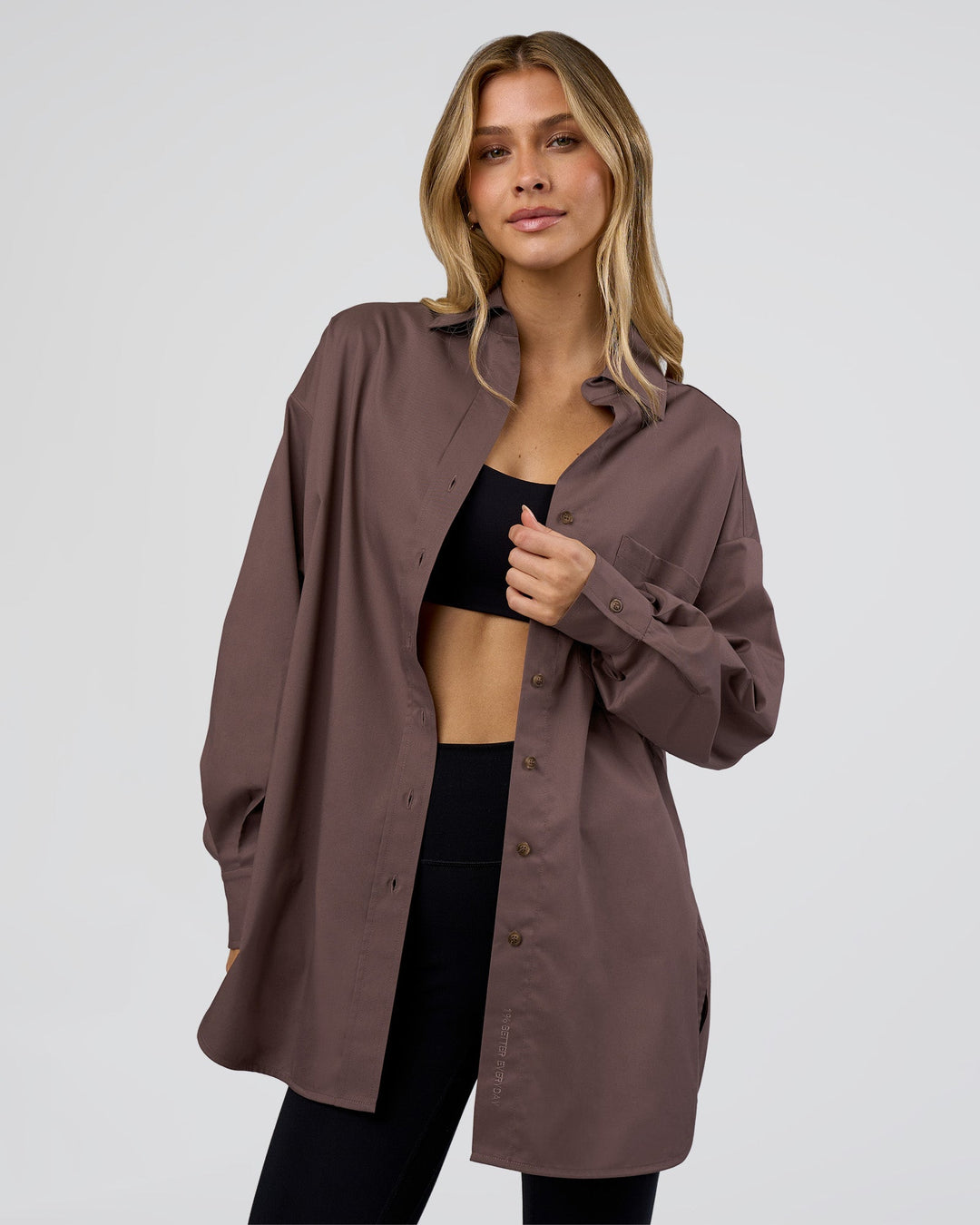Woman wearing Go-To Oversized Shirt - Cocoa | Model:Leilani | Size:XS - view 6