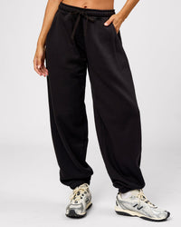 Woman wearing Go-To Oversized Track Pant - Black | Model:Brylee | Size:XS | Thumbnail Index: 5