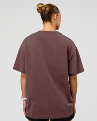 Woman wearing Offset Heavyweight Unisex Oversized Tee - Cocoa Powder-Cocoa Powder | Model:Maja | Size:XS