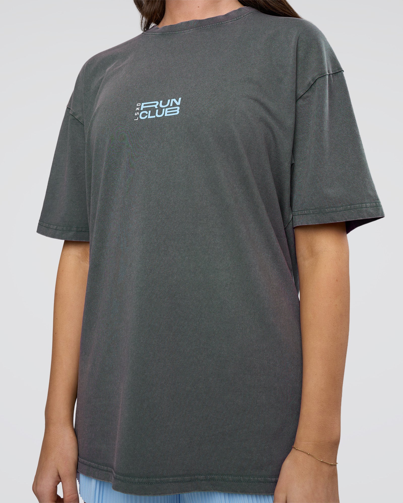 【main story】Oversized Tee Runner's FLXCotton Oversized Tee - Dark Storm Washed-Open Air
