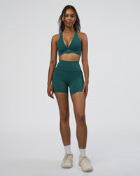 Woman wearing Stamina Sports Bra D/DD/E - Transformative Teal | Model:Jordan | Size:XS