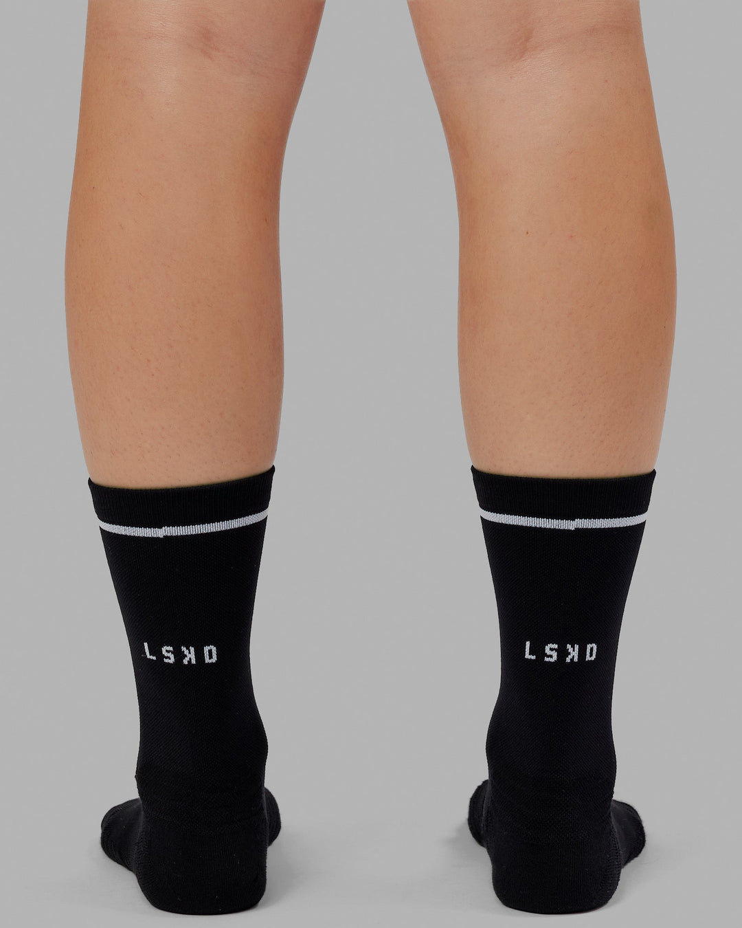 Model wearing Fast-Heritage-Signal Pack - Black/White-Cornsilk/Pirate Black | Size:OS