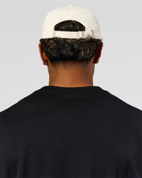 Man wearing Daily Cap - Vaporous Gray | Model:Cap | Size:DAILY | Thumbnail Index: 8