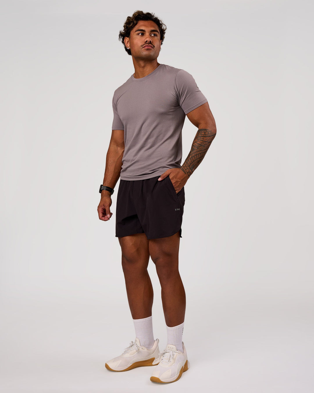 Man wearing Lift 6" Short - Black-Reflective | Model:Xav | Size:L - view 4