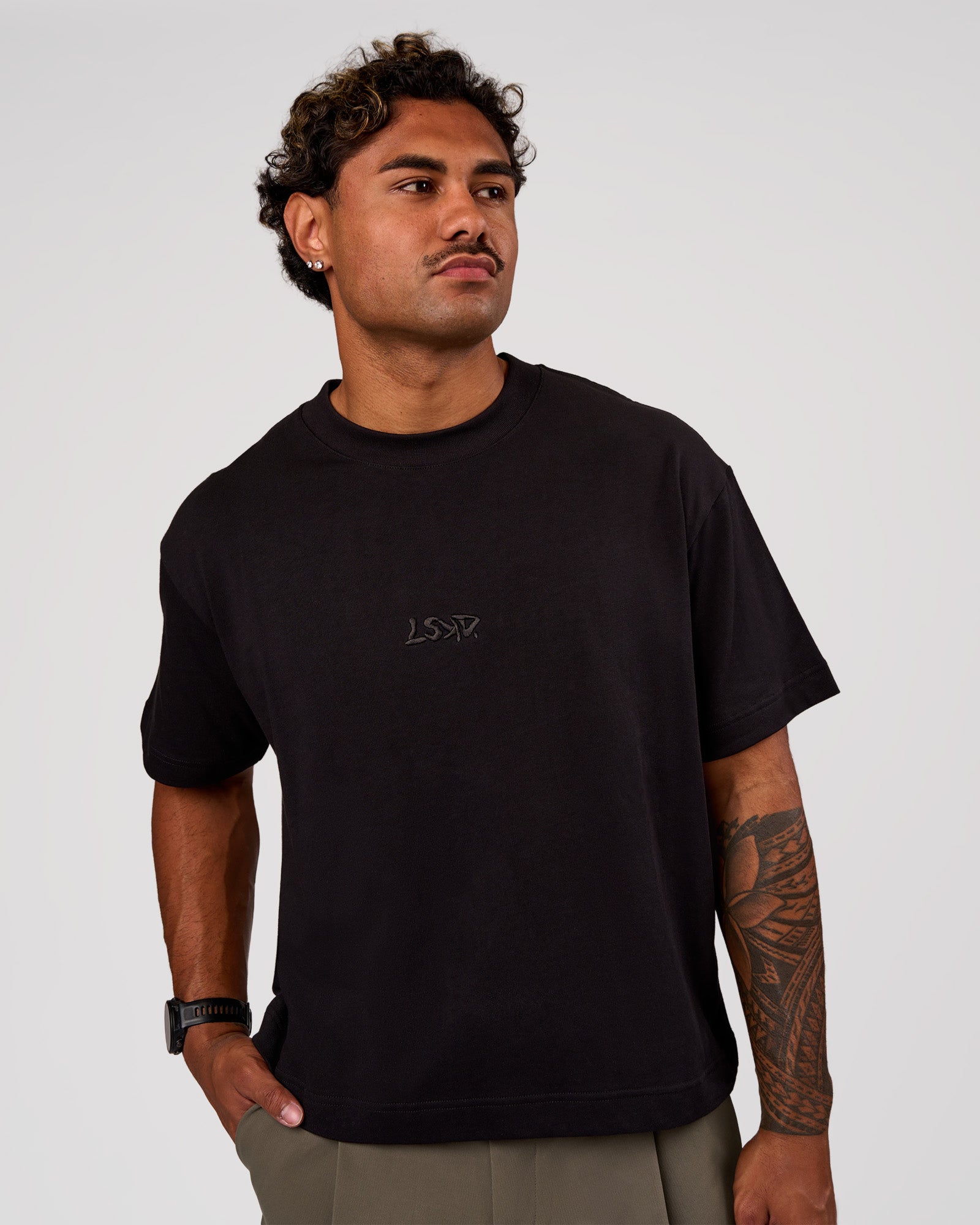 Man wearing Progression Super Heavyweight Boxed Tee - Black-Black | Model:Xav | Size:L