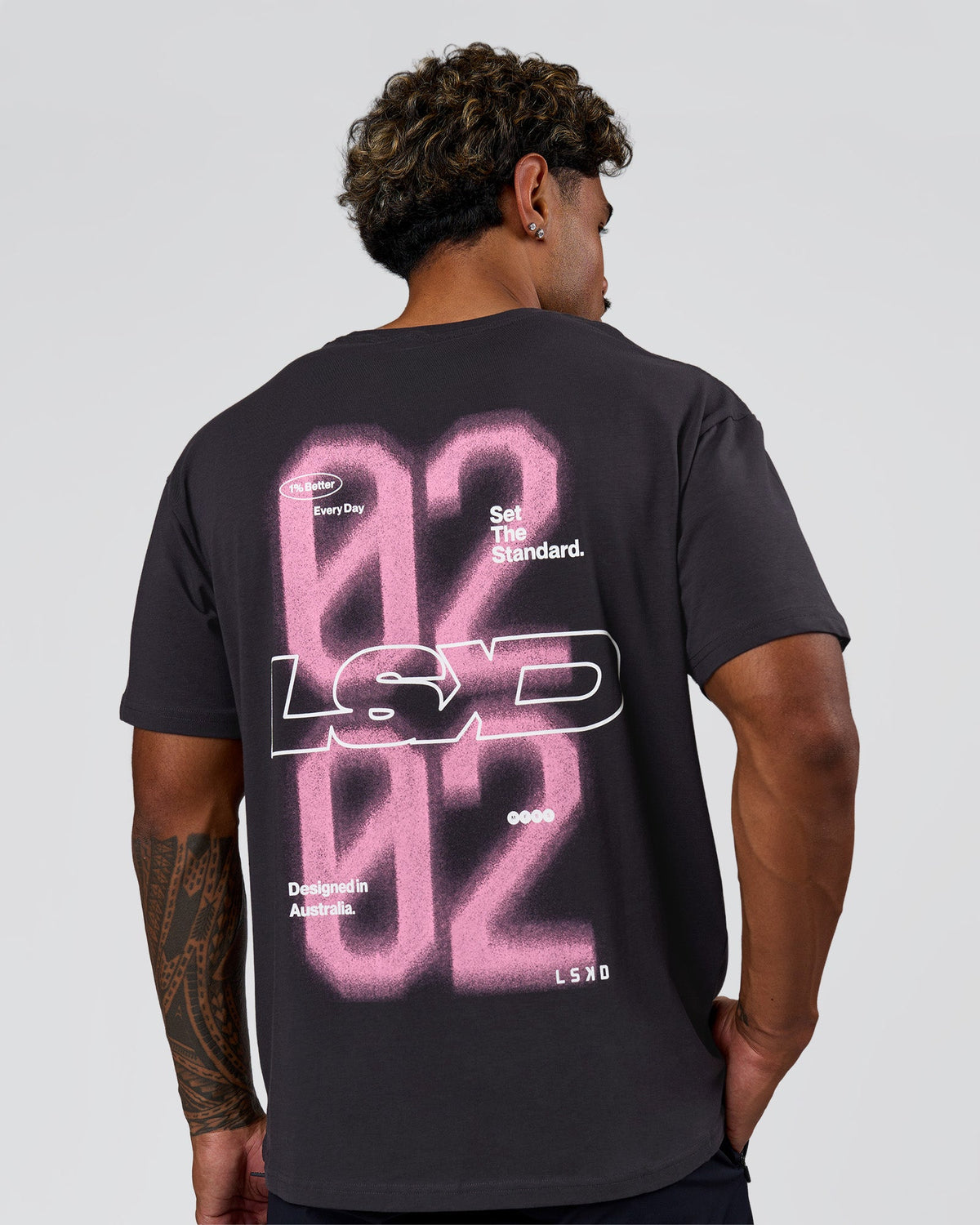 Man wearing SoCal 26 FLXCotton Oversize Tee  - Onyx-Pink Rose | Model:Xav | Size:L - view 2