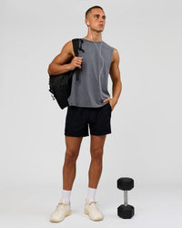 Man wearing Base FLXCotton Tank Regular Fit -8cm - Dark Storm Washed | Model:Albert | Size:M | Thumbnail Index: 6