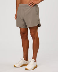 Man wearing Lift 6" Short - Storm Front | Model:Albert | Size:M | Thumbnail Index: 4