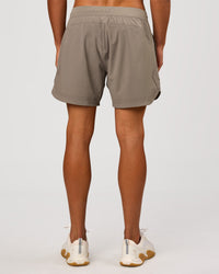 Man wearing Lift 6" Short - Storm Front | Model:Albert | Size:M | Thumbnail Index: 5