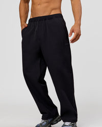 Man wearing Motion Wide Leg Pant - Black | Model:Albert | Size:M | Thumbnail Index: 3