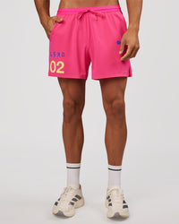 Man wearing Pace 5" Lined Running Short - Game Plan Ultra Pink | Model:Albert | Size:M | Thumbnail Index: 3