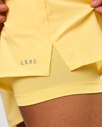 Man wearing Pace 5" Lined Running Short - Lemon | Model:Albert | Size:M | Thumbnail Index: 4