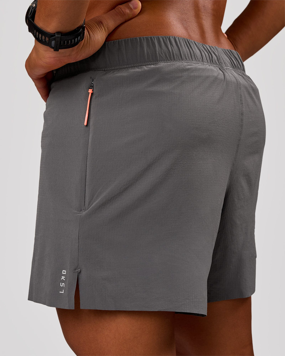 Man wearing Flow-Mode Lined 5" Short - Dark Storm | Model:George | Size:M - view 2