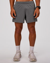 Man wearing Flow-Mode Lined 5" Short - Dark Storm | Model:George | Size:M | Thumbnail Index: 4
