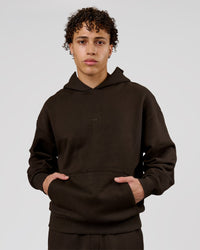 Man wearing Base Oversized Hoodie - Ground Coffee | Model:Leandro | Size:M | Thumbnail Index: 5