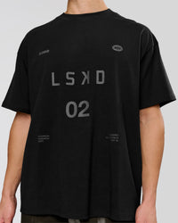 Man wearing Game Plan Heavyweight FLXCotton Oversized Tee - Black | Model:Leandro | Size:M | Thumbnail Index: 5