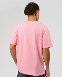 Man wearing VS1 Enjoy The Journey FLXCotton Oversize Tee - Pink Rose | Model:Leandro | Size:M | Thumbnail Index: 5