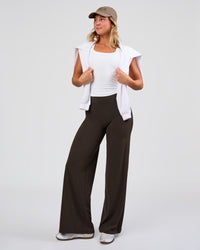 Woman wearing Elixir High-Rise Pant - Ground Coffee | Model:Amity | Size:S | Thumbnail Index: 2