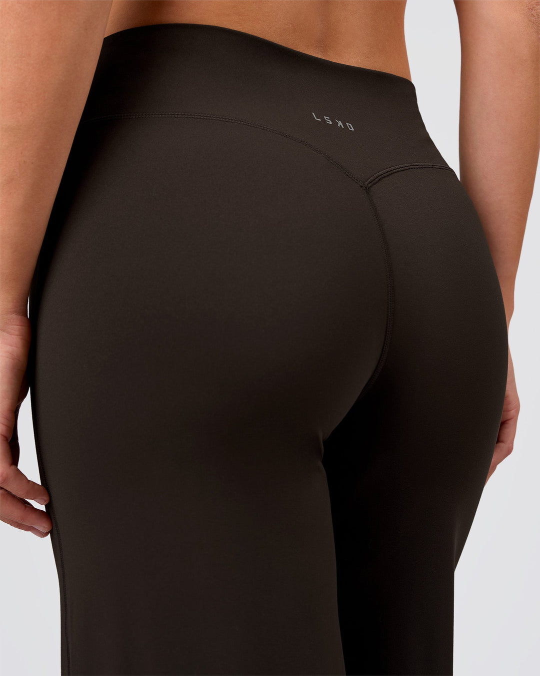 Woman wearing Elixir High-Rise Pant - Ground Coffee | Model:Amity | Size:S - view 6