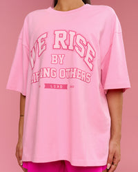 Woman wearing BCAM Heavyweight FLXCotton Graphic Boxed Tee - Pink Rose | Model:Bianca | Size:S | Thumbnail Index: 5