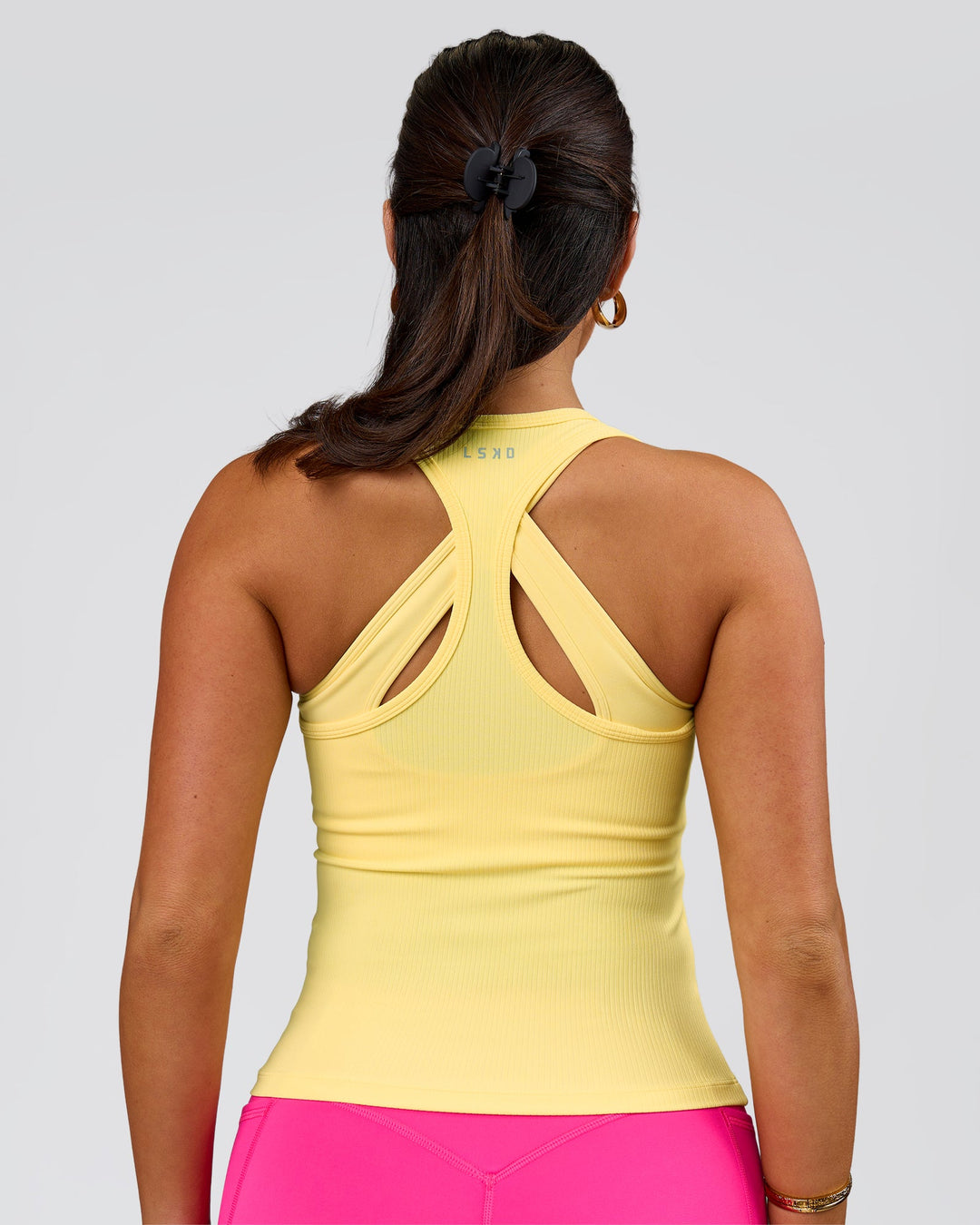 Woman wearing Flow Rib Scoop Neck Tank - Lemon | Model:Bianca | Size:S - view 5