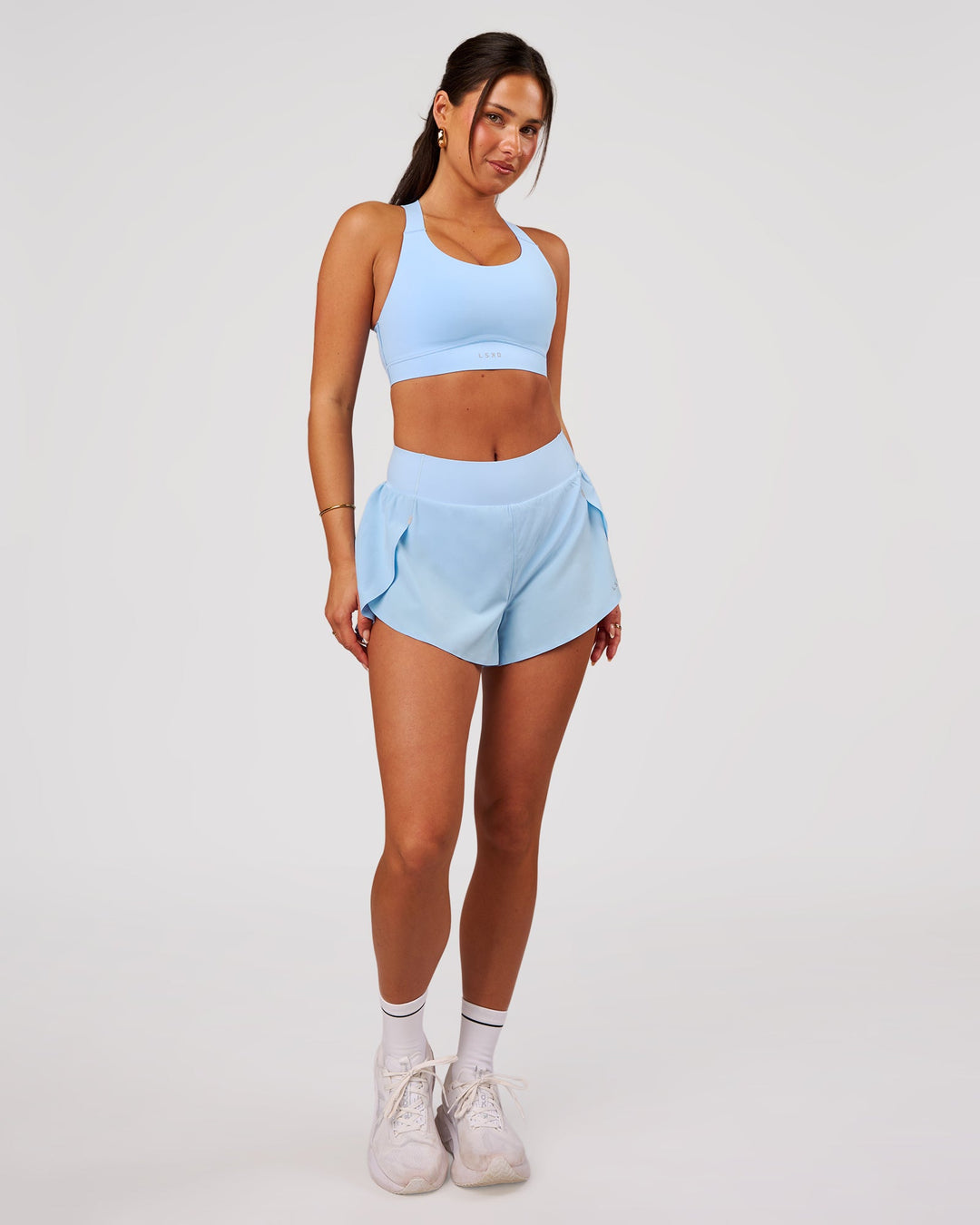 Woman wearing Fusion Sports Bra 2.0 - Open Air | Model:Bianca | Size:S - view 4