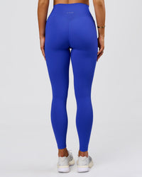 Woman wearing Fusion V-Contour Ultra High-Rise Full Length Legging Pockets - Power Cobalt | Model:Bianca | Size:S | Thumbnail Index: 5