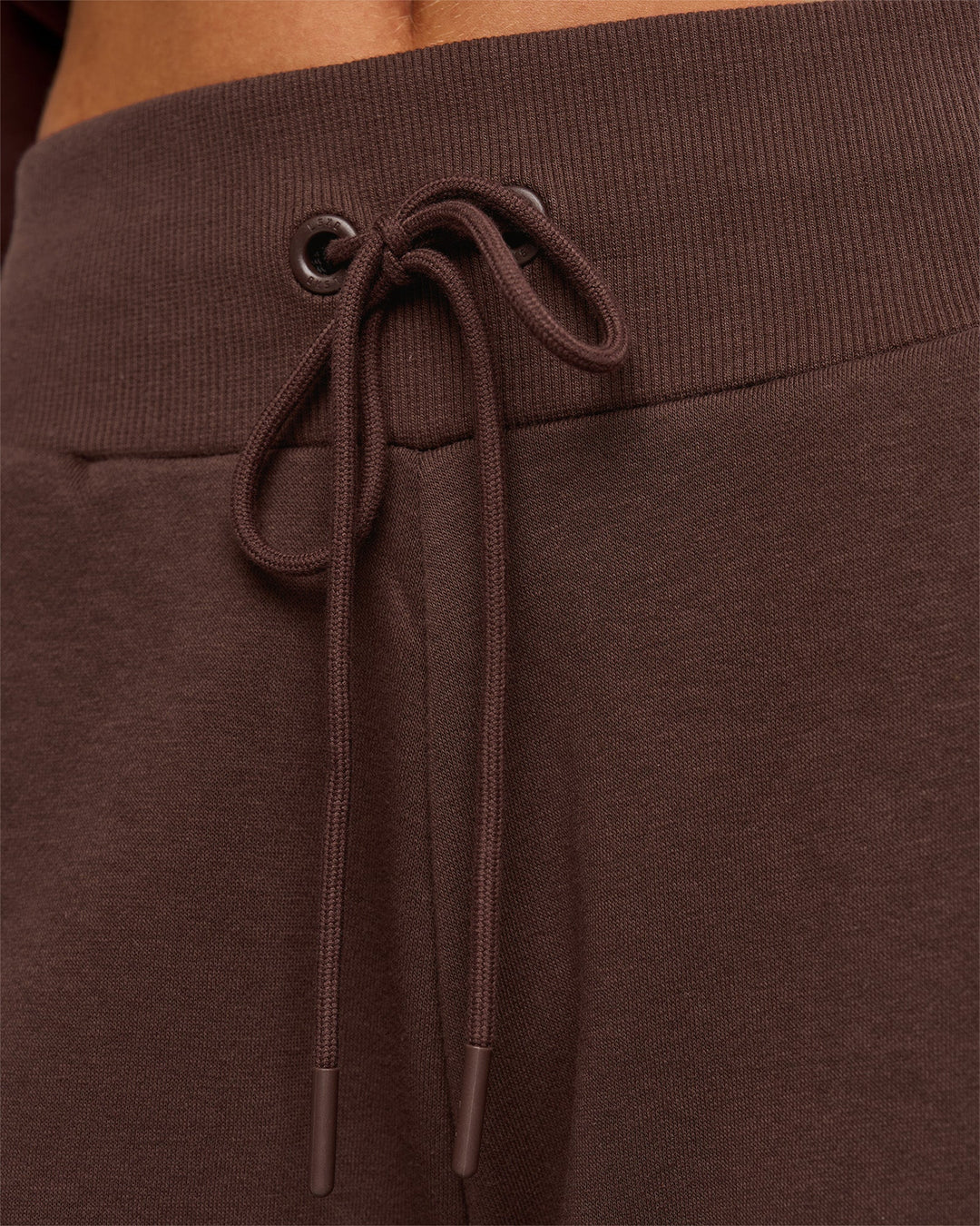 Woman wearing Go-To Wide Leg Track Pant - Hot Chocolate | Model:Issy | Size:S