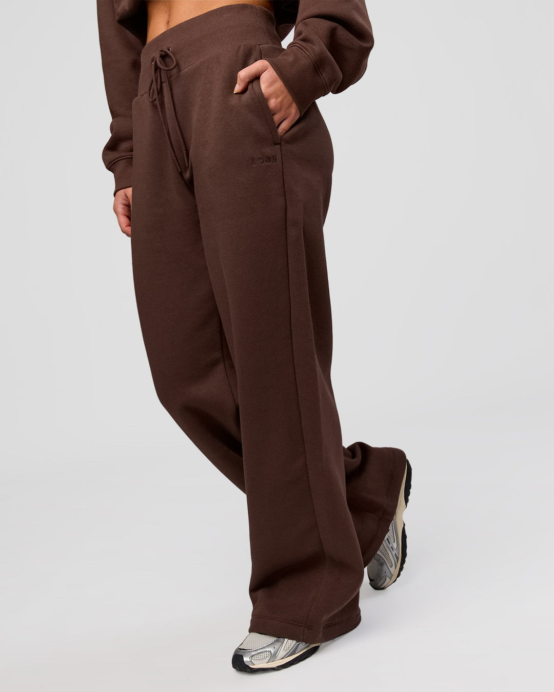 Woman wearing Go-To Wide Leg Track Pant - Hot Chocolate | Model:Issy | Size:S