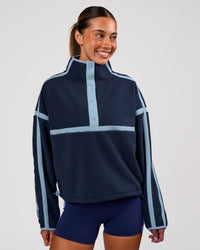 Woman wearing Expedition Pop Over - Future Navy-Open Air | Model:Charli | Size:XS | Thumbnail Index: 0
