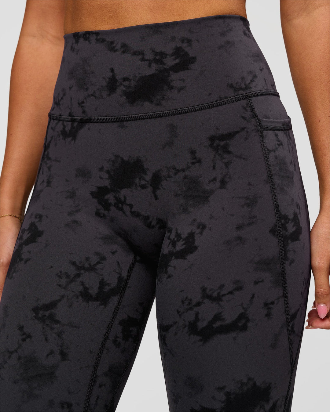 Woman wearing Fusion Ultra High-Rise Full Length Legging Pockets - Black Tie Dye | Model:Charli | Size:XS - view 8