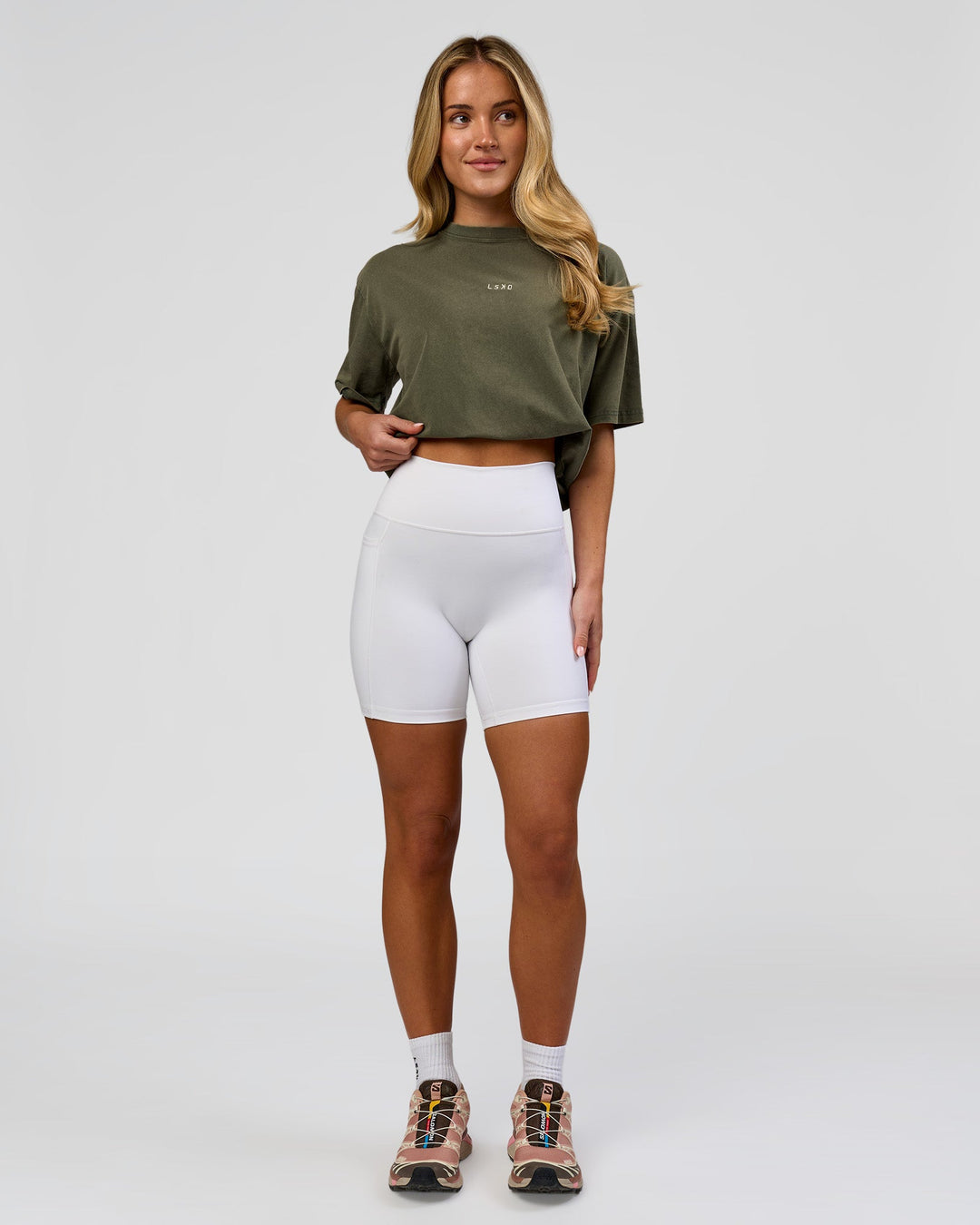 Woman wearing Go-To FLXCotton Oversized Tee - Pure Olive Washed | Model:Issy | Size:XS - view 7