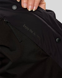 Woman wearing Go-To Puffer Jacket - Black | Model:Issy | Size:XS | Thumbnail Index: 9