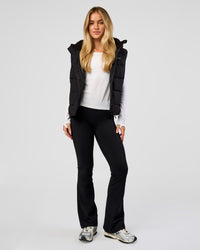 Woman wearing Go-To Puffer Vest - Black | Model:Issy | Size:XS | Thumbnail Index: 5