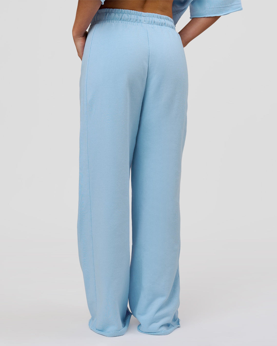 Woman wearing MVP Elite Terry Wide Leg Pant - Open Air | Model:Issy | Size:XS - view 10