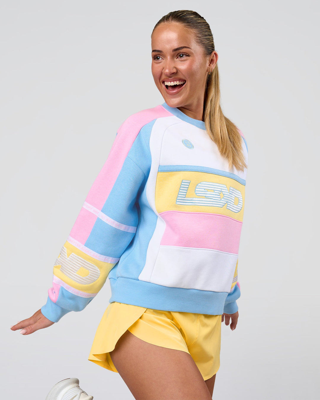 Woman wearing Power Sweater - Pink Rose-Lemon | Model:Issy | Size:XS - view 6