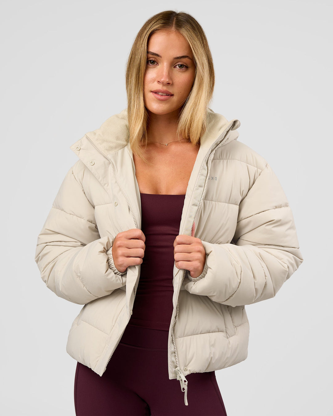 Woman wearing Go-To Puffer Jacket - Shale Beige | Model:Izzy | Size:XS - view 6