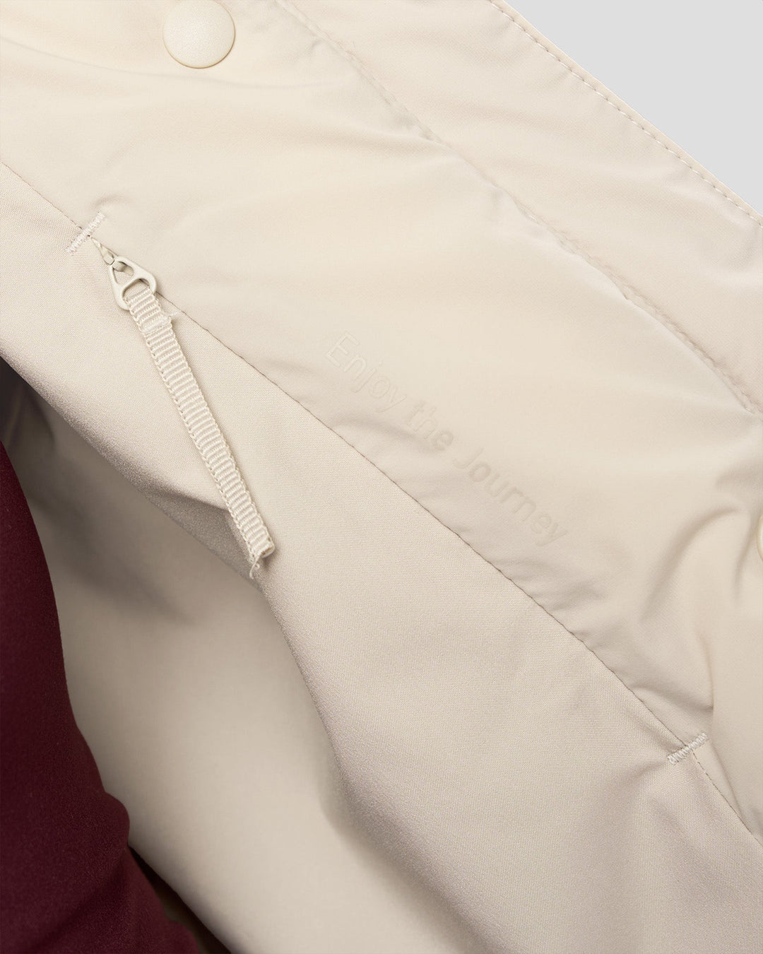 Woman wearing Go-To Puffer Jacket - Shale Beige | Model:Izzy | Size:XS - view 7