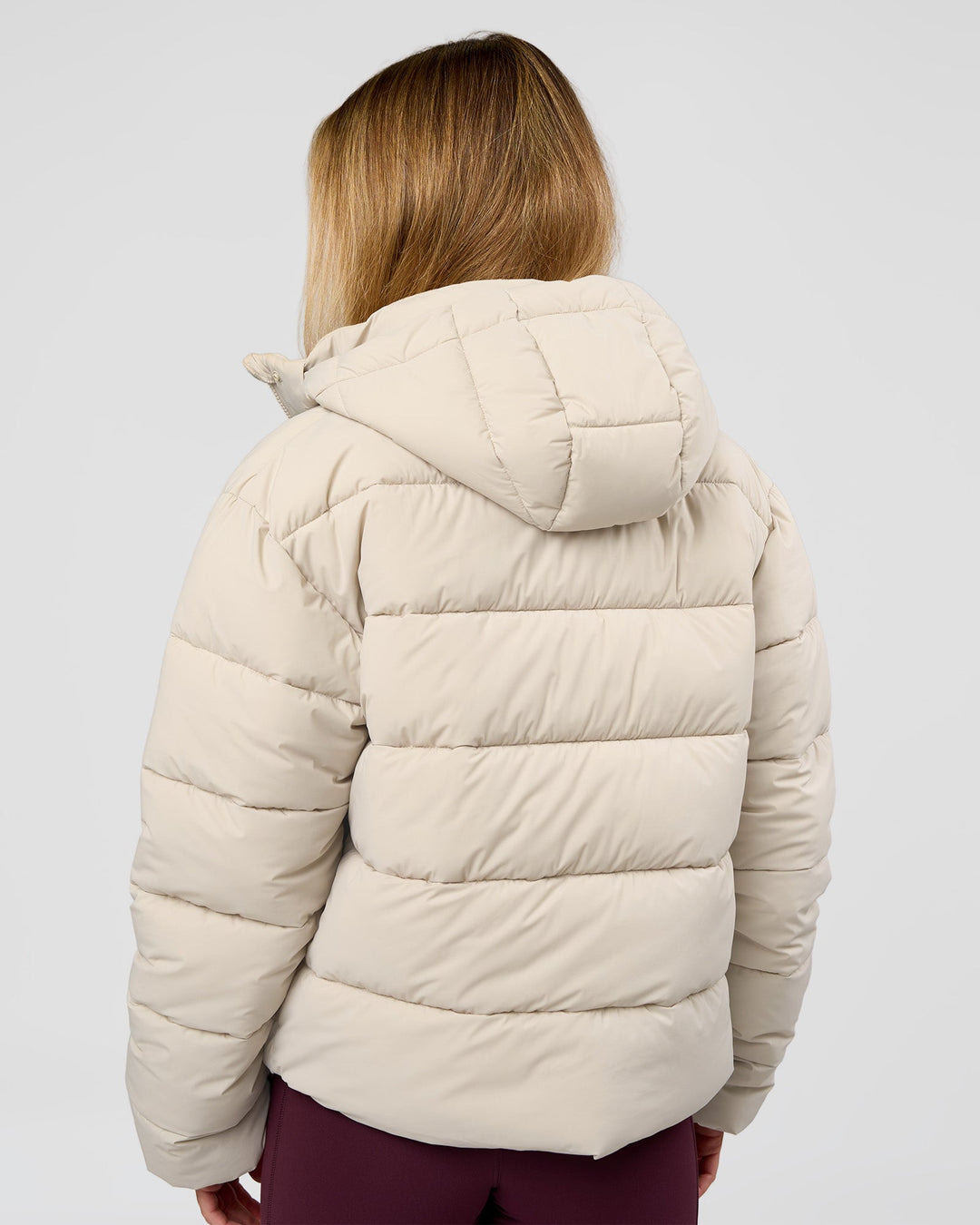 Woman wearing Go-To Puffer Jacket - Shale Beige | Model:Izzy | Size:XS - view 2