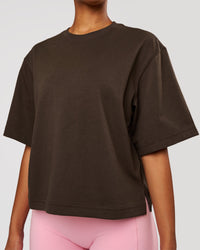 Woman wearing AfterDark ZeroCrease Cropped Tee - Ground Coffee | Model:Jordan | Size:XS | Thumbnail Index: 4