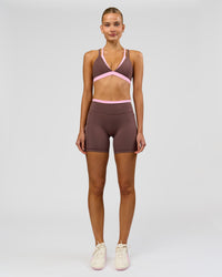 Woman wearing Bree Fusion High-Rise 6" Short Pockets - Cocoa Powder-Pink Rose | Model:Taneisha | Size:XS | Thumbnail Index: 7