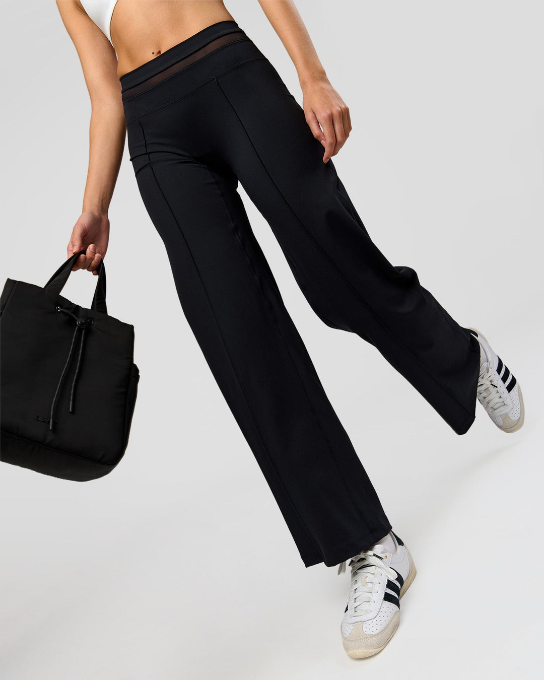 Woman wearing Dare Wide Leg Pant - Black | Model:Taneisha | Size:XS - view 3