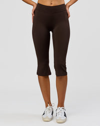 Woman wearing Deep V-Contour High-Rise Flared Capri - Ground Coffee | Model:Taneisha | Size:XS | Thumbnail Index: 5