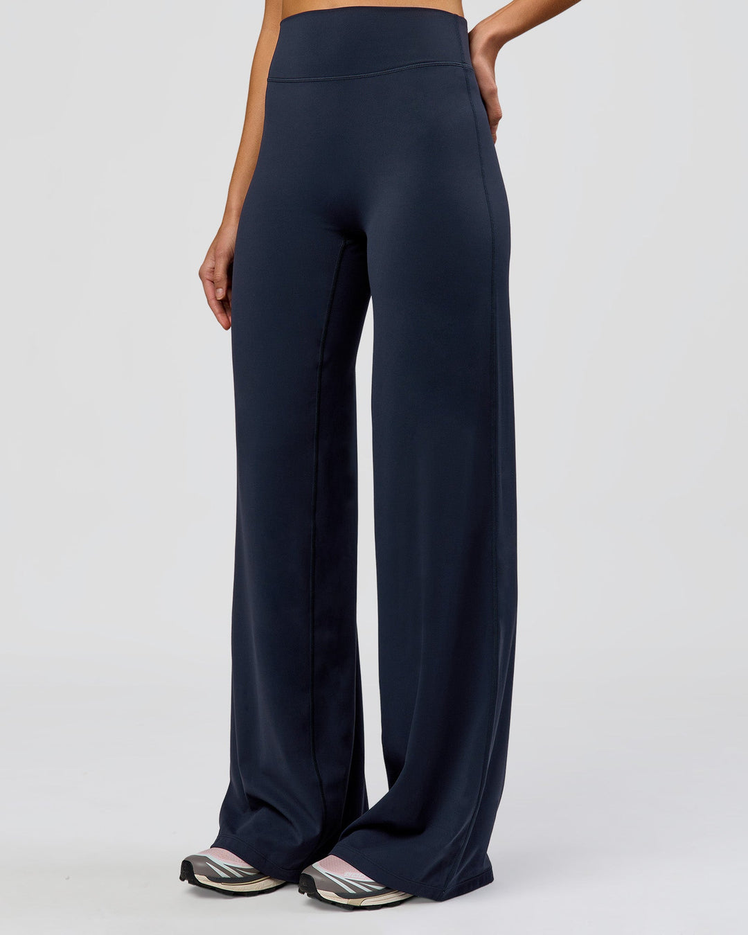 Woman wearing Elixir High-Rise Tall Pant - Midnight Navy | Model:Taneisha | Size:XS - view 3
