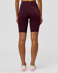 Woman wearing Rep Ultra High-Rise 9" Short Pockets - Cherry Lacquer-White | Model:Taneisha | Size:XS | Thumbnail Index: 7