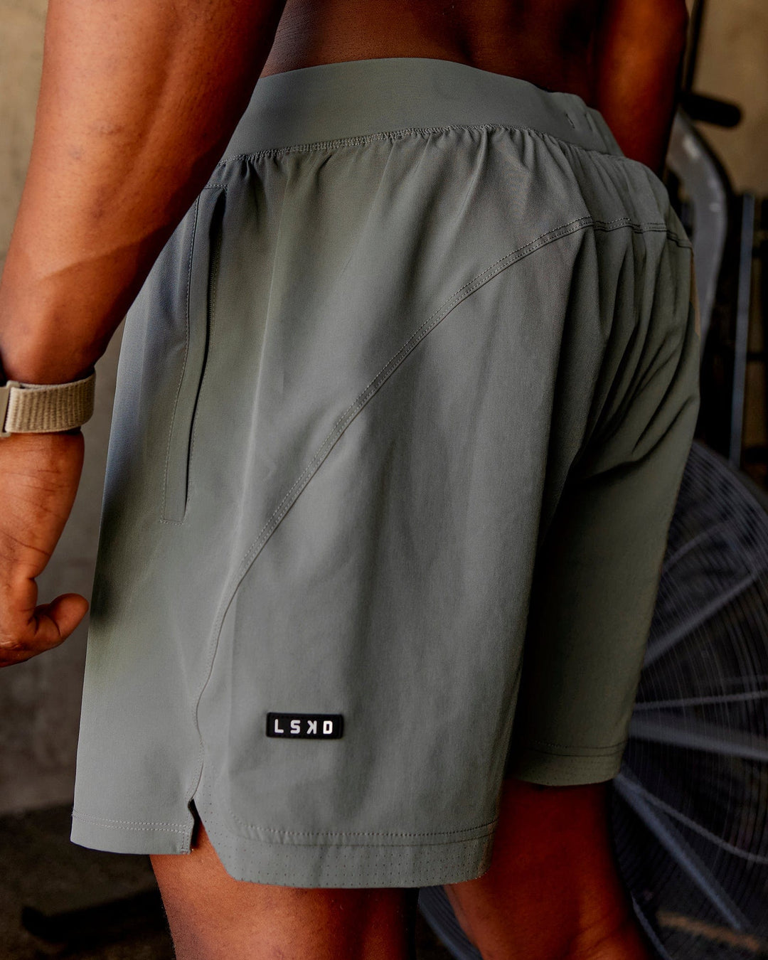 Man wearing Challenger 6" Lined Performance Short - Graphite