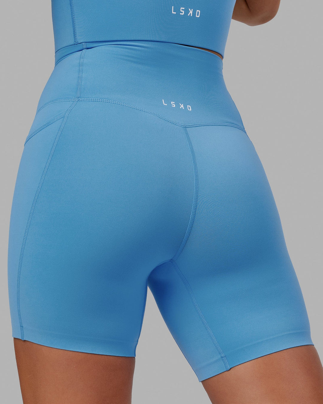 Elixir Mid-Length Shorts With Pockets - Azure Blue